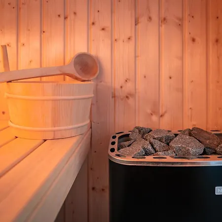 Brzozowy Z Sauna, Myweek * דוז'ניקי ז'דרוז'